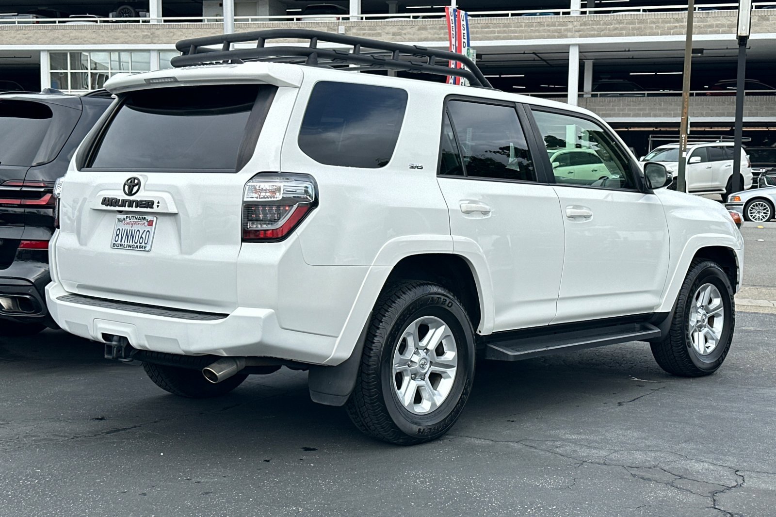 2021 Toyota 4Runner SR5 Premium photo 3