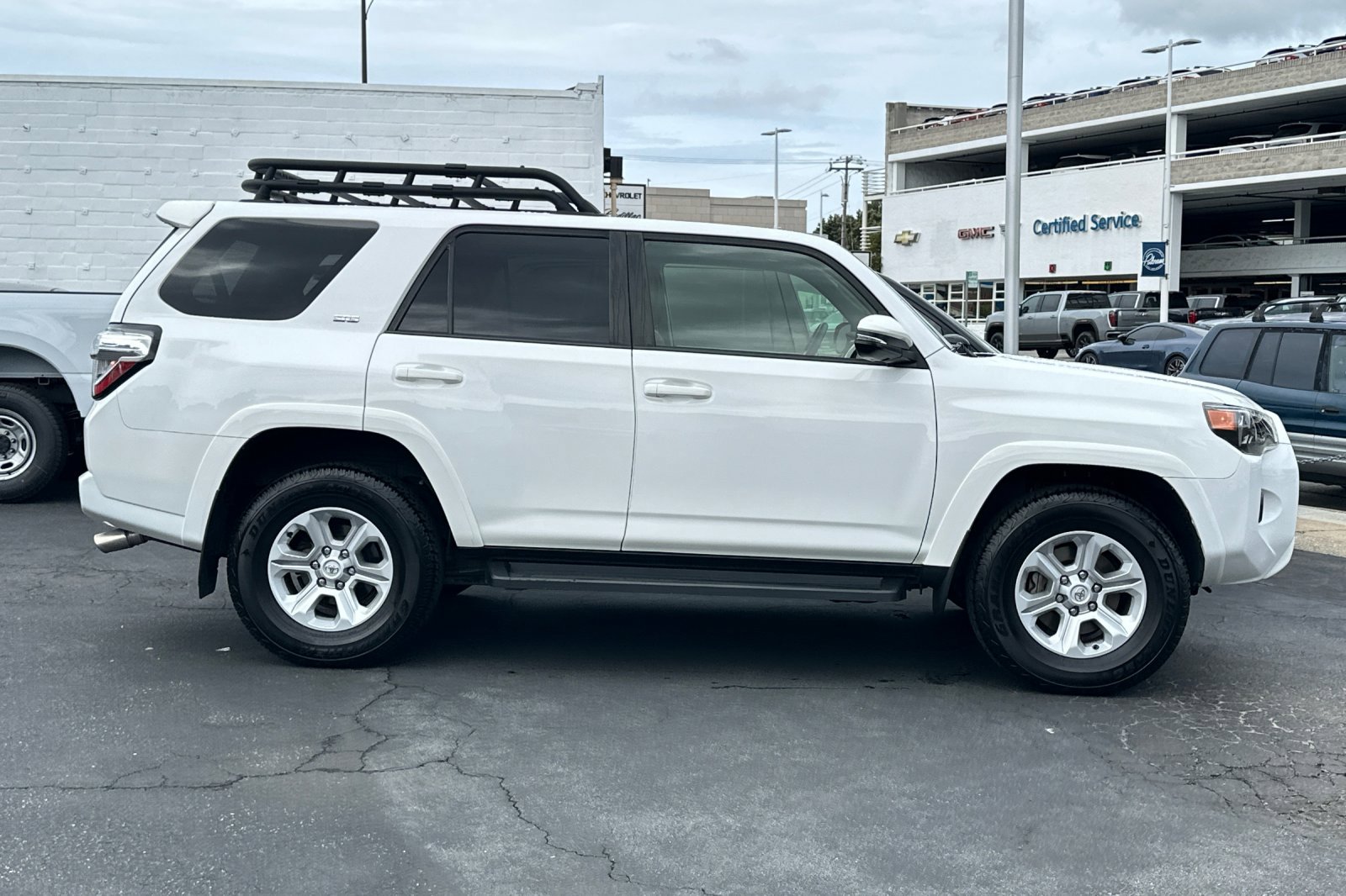 2021 Toyota 4Runner SR5 Premium photo 2