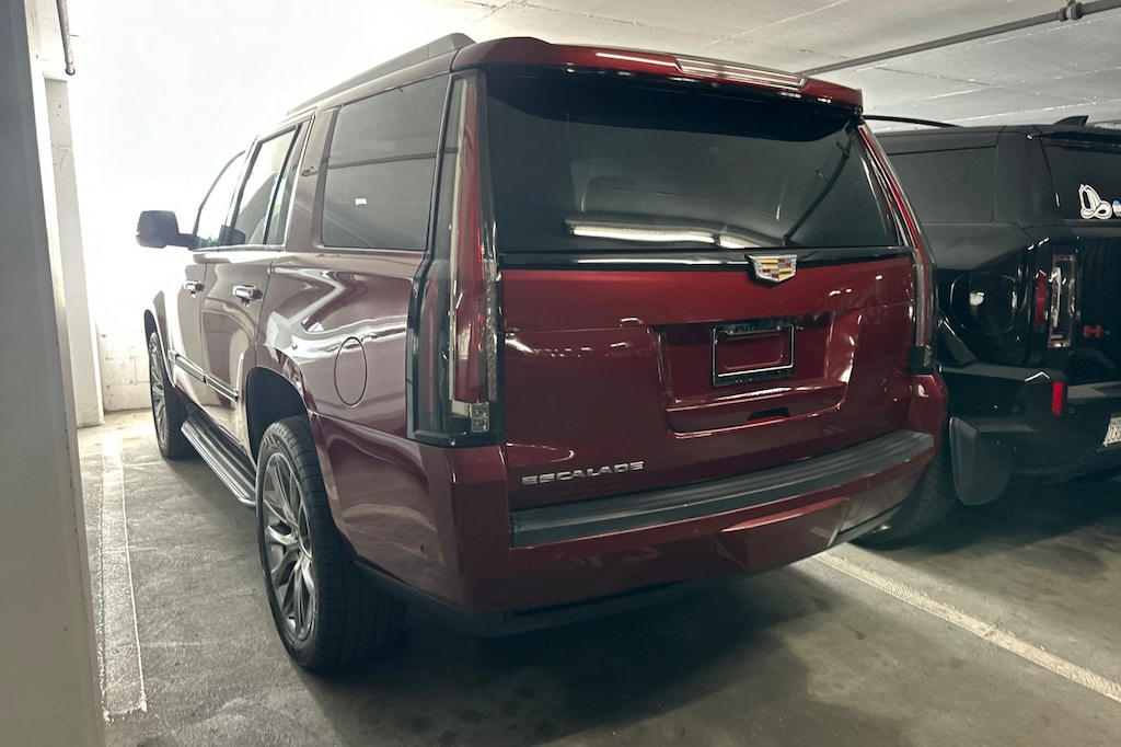 Used 2020 Cadillac Escalade Luxury 2WD Luxury