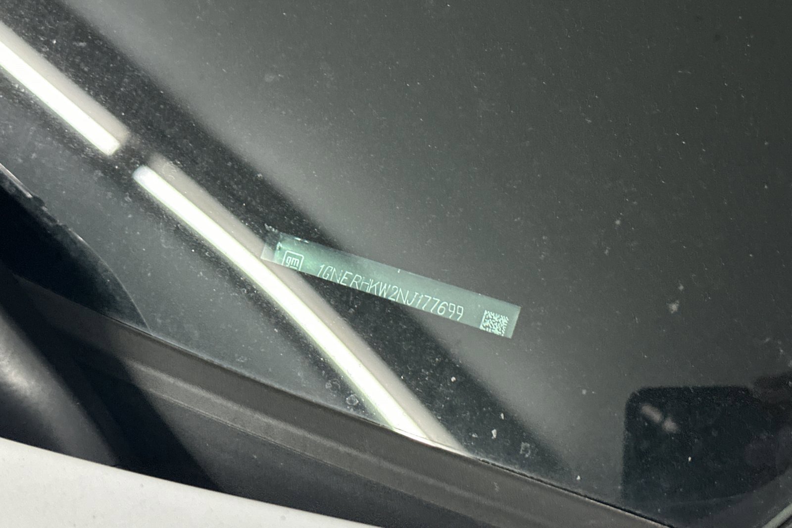 2022 Chevrolet Traverse Leather photo 2