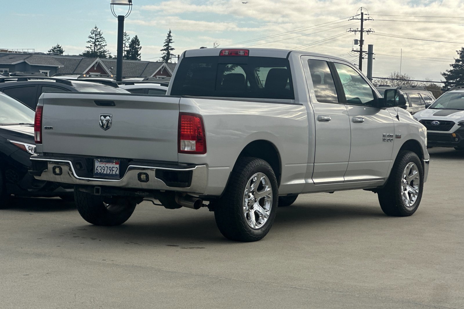 2016 Ram 1500 SLT photo 3