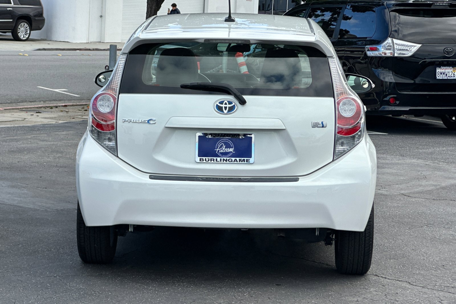 2014 Toyota Prius C Four photo 3