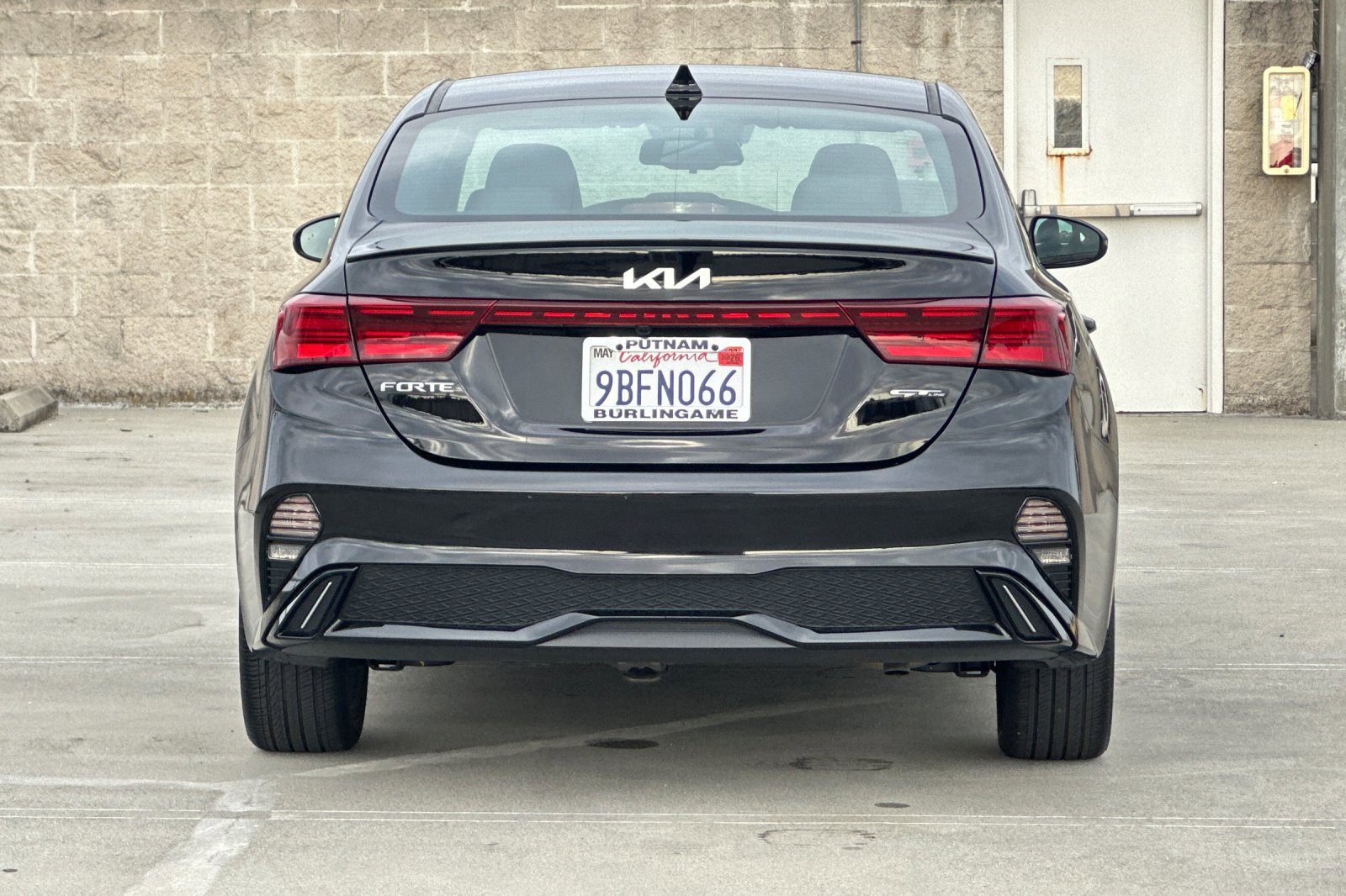 2022 Kia Forte GT-Line photo 4