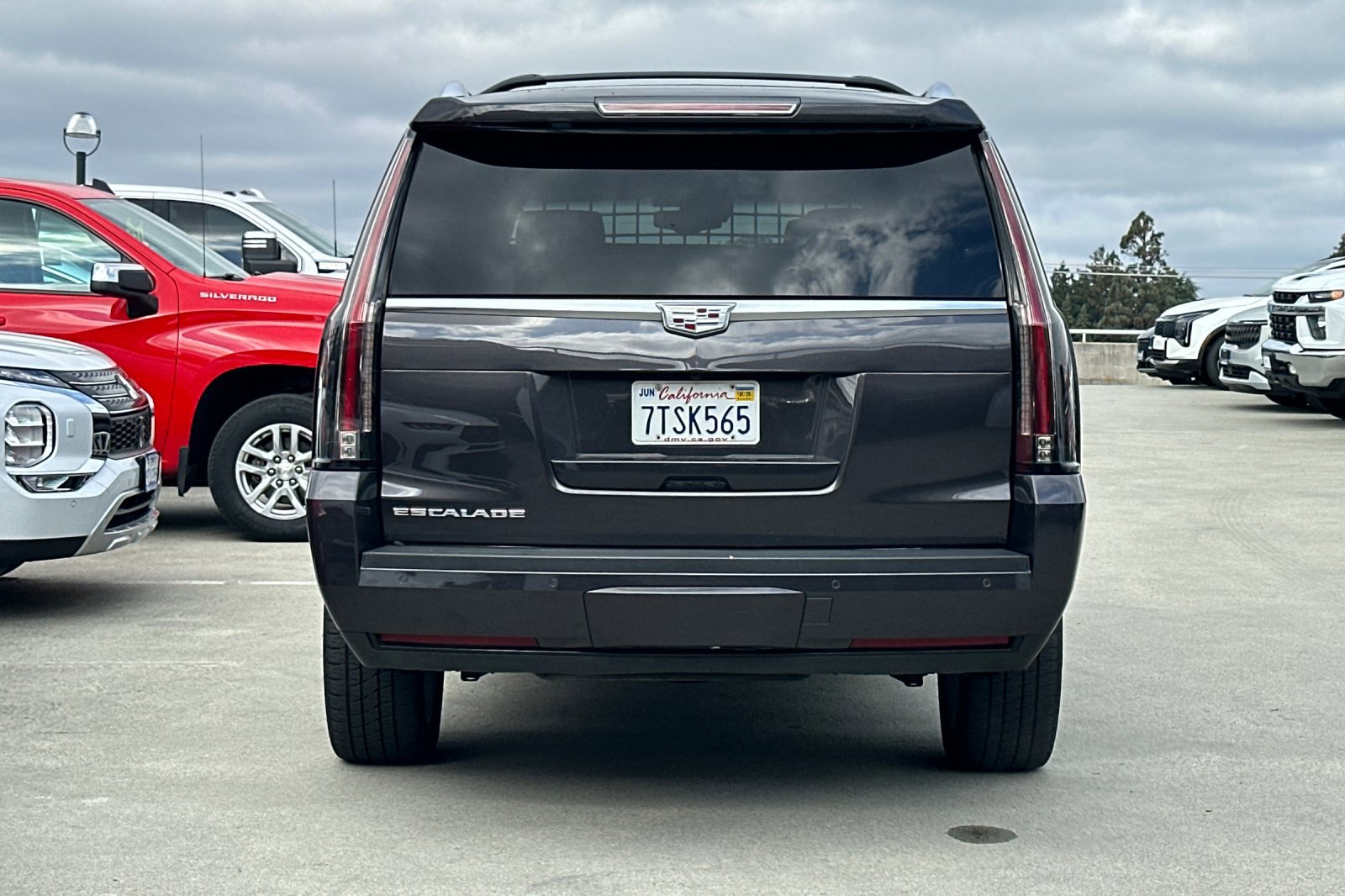 2016 Cadillac Escalade ESV Platinum photo 4