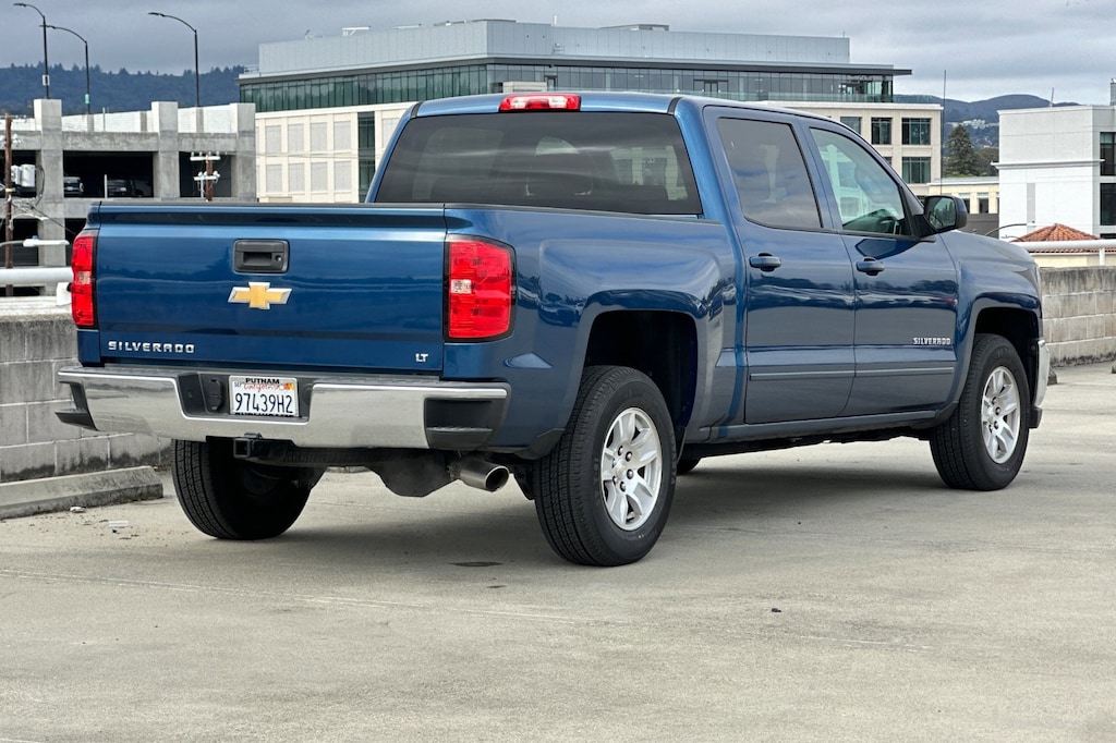 Used 2017 Chevrolet Silverado 1500 LT 2WD Crew Cab 143.5 LT w/1LT