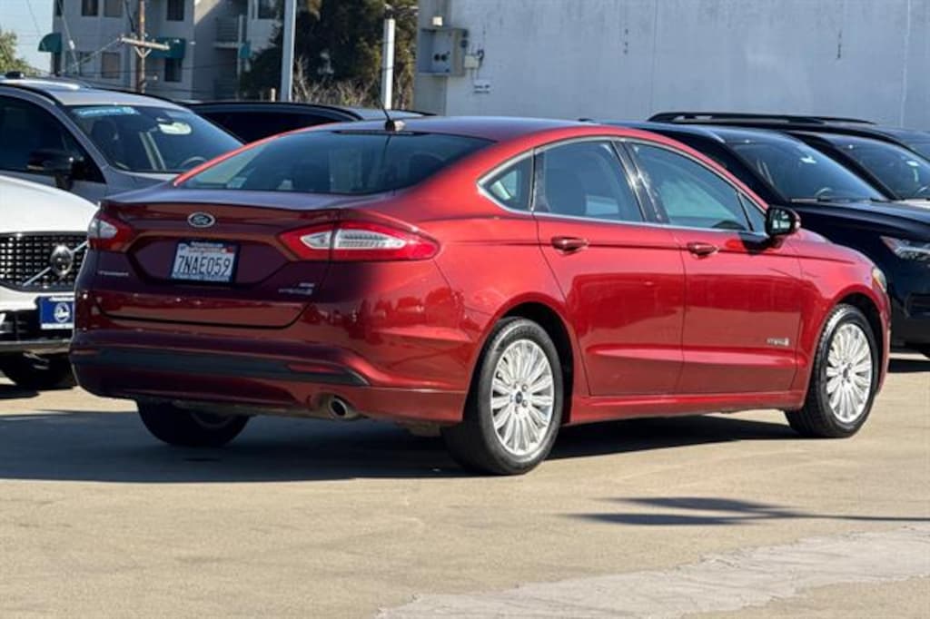 Used 2014 Ford Fusion SE