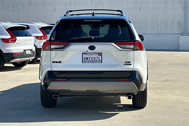 2019 Toyota RAV4 XSE photo 3