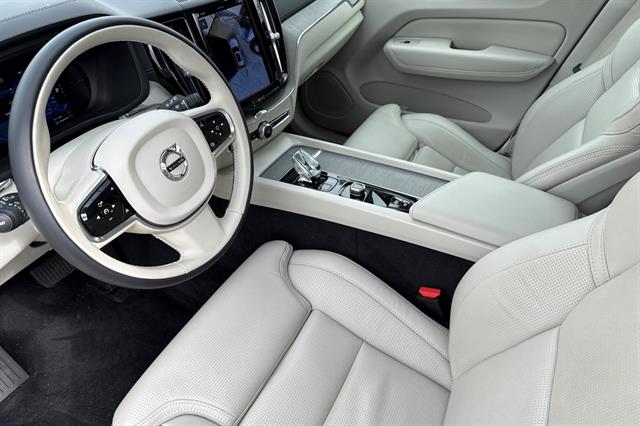 2023 Volvo XC60 Ultimate - Photo 9
