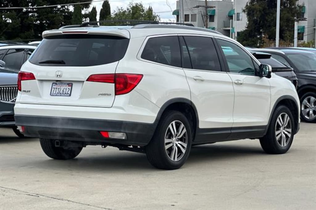 Used 2016 Honda Pilot EX-L w/Navi