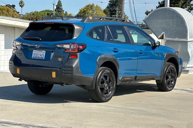 2023 Subaru Outback Wilderness photo 3