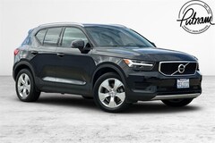 2022 Volvo XC40 T5 Momentum in Burlingame, CA