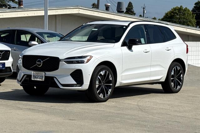 2026 Volvo XC60 Plus - Photo 7