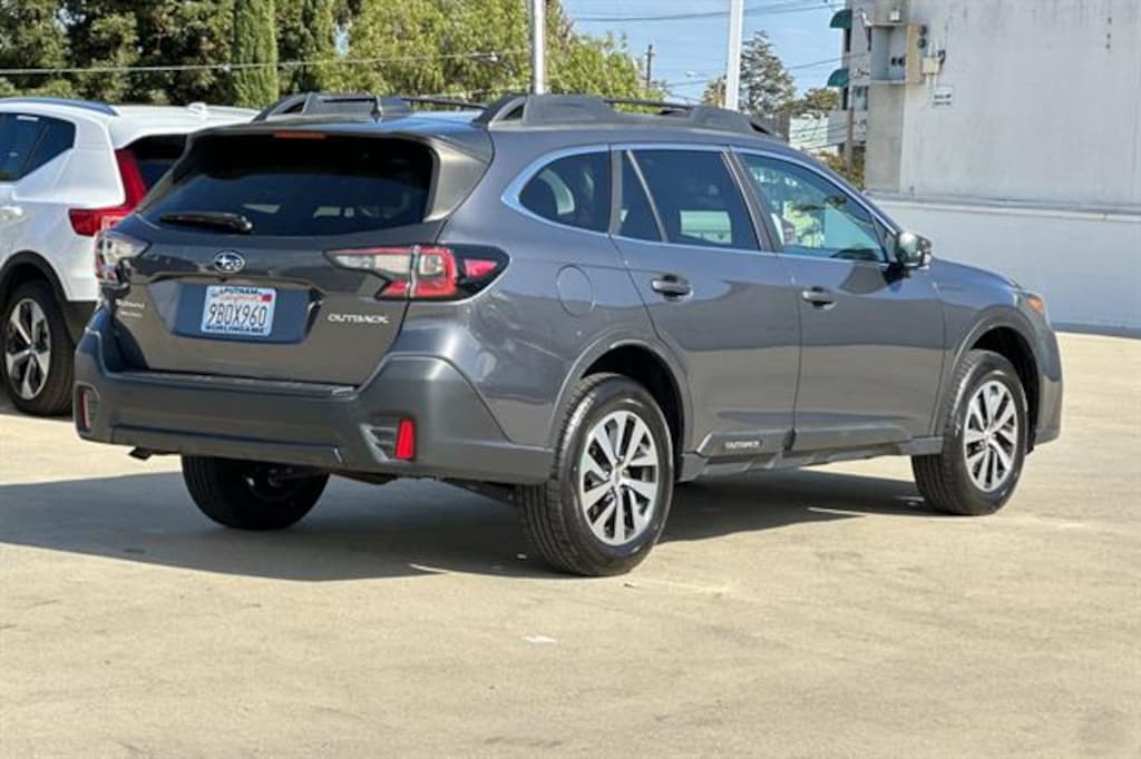 Used 2022 Subaru Outback Premium