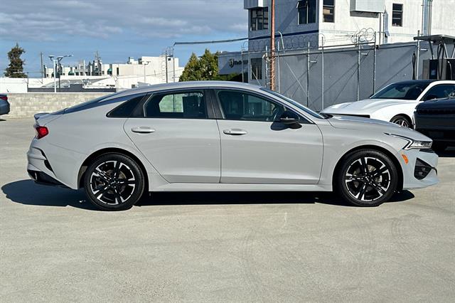 2022 Kia K5 GT-Line photo 2