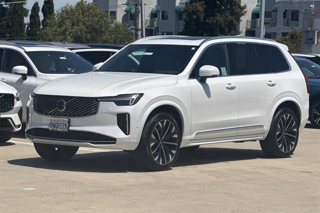 2026 Volvo XC90 Plus - Photo 7