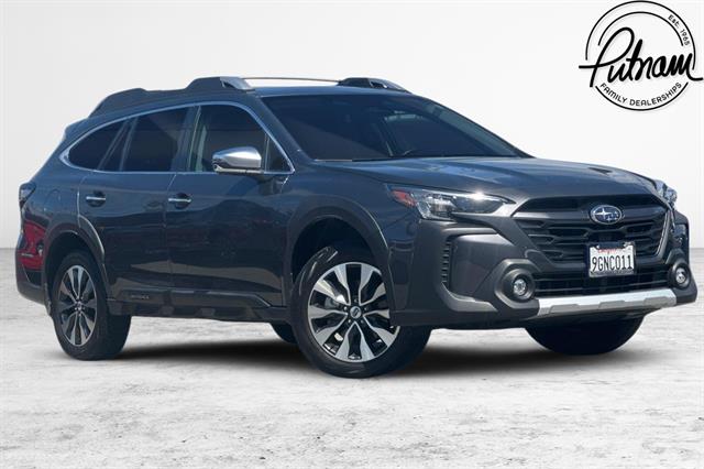 2023 Subaru Outback Touring XT's photo