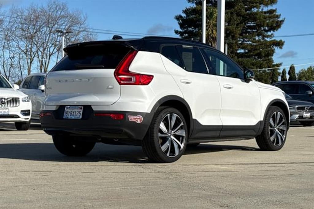 Used 2021 Volvo XC40 Recharge Pure Electric P8 Eawd