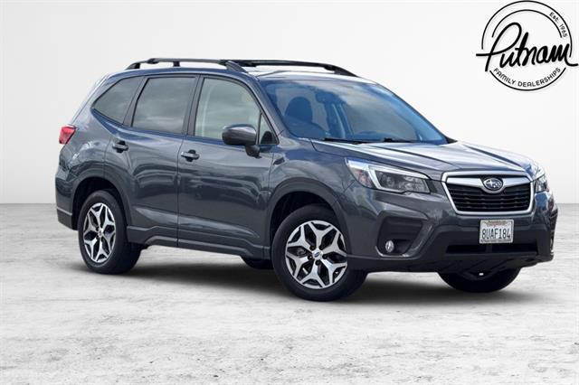 2021 Subaru Forester Premium's photo