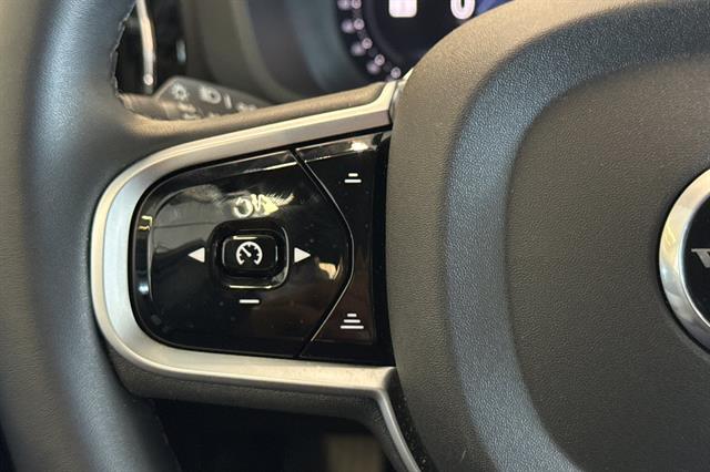 2026 Volvo XC60 Plus - Photo 26