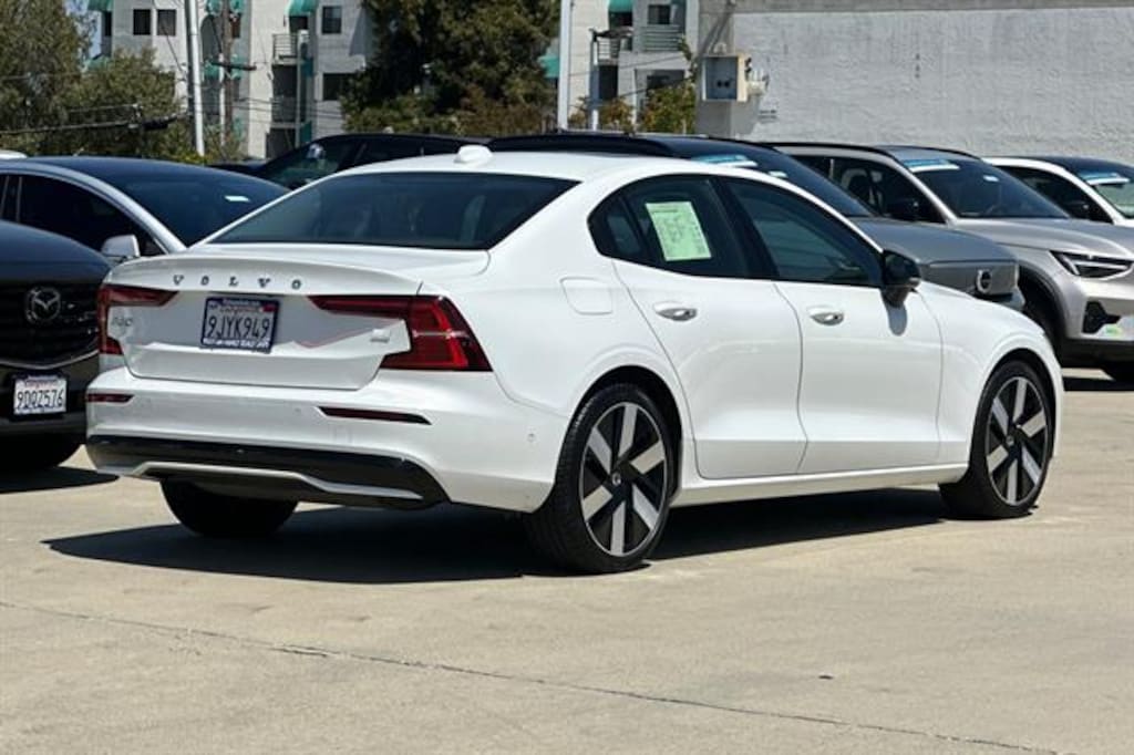 Certified 2024 Volvo S60 Recharge Plug-In Hybrid T8 Plus Dark Theme