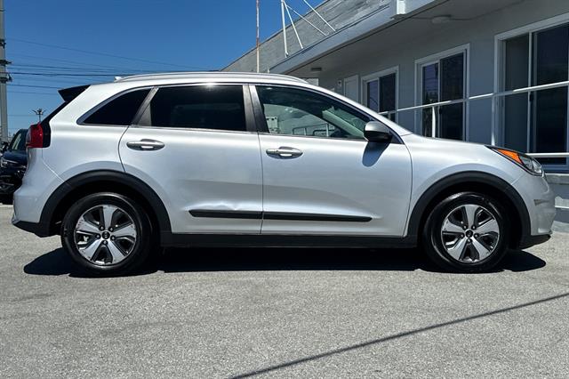Used 2018 Kia Niro LX with VIN KNDCB3LCXJ5164603 for sale in Burlingame, CA