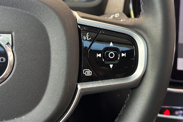 2026 Volvo XC90 Plus - Photo 28