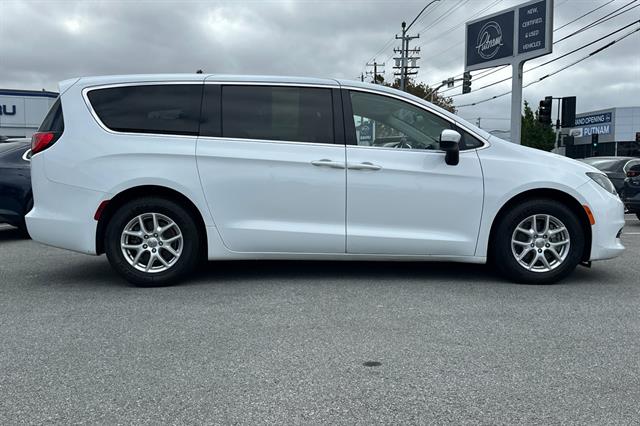 Used 2018 Chrysler Pacifica LX with VIN 2C4RC1CG0JR258748 for sale in Burlingame, CA