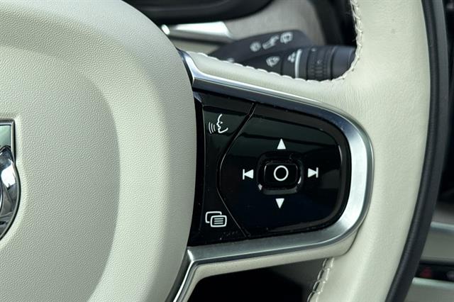 2023 Volvo XC60 Ultimate - Photo 28