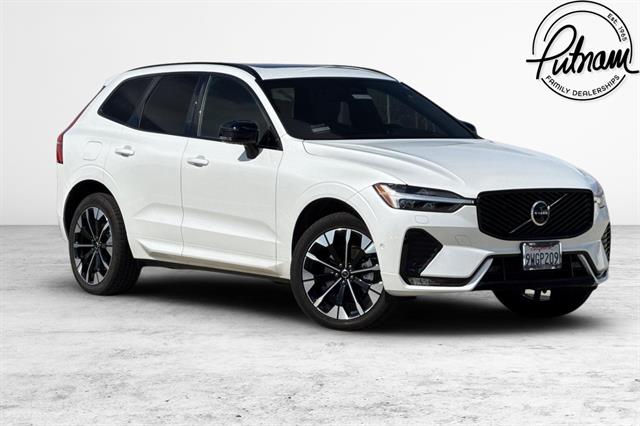 2026 Volvo XC60 B5 Plus Dark AWD's photo