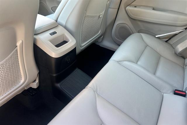 2023 Volvo XC60 Plus - Photo 12