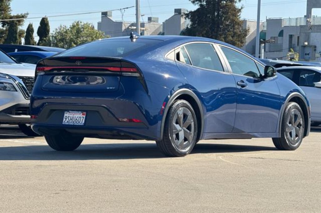 Used 2023 Toyota Prius LE