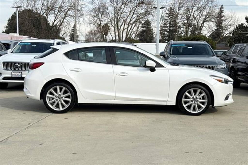 Used 2017 Mazda Mazda3 5-Door Grand Touring
