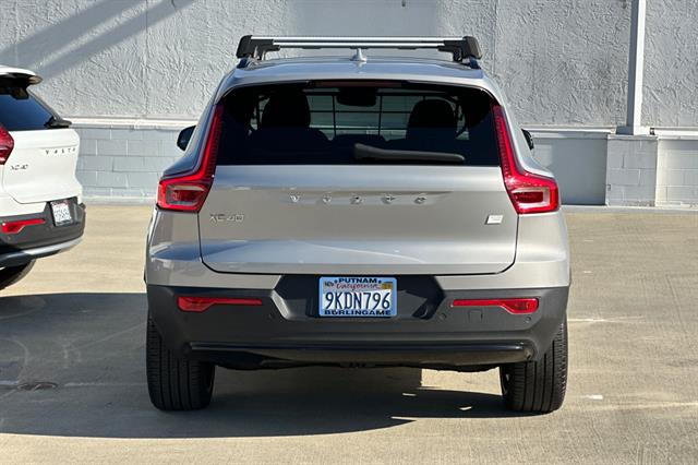 2024 Volvo XC40 Recharge Twin Ultimate photo 4
