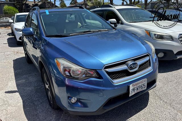2014 Subaru XV Crosstrek Hybrid Touring's photo