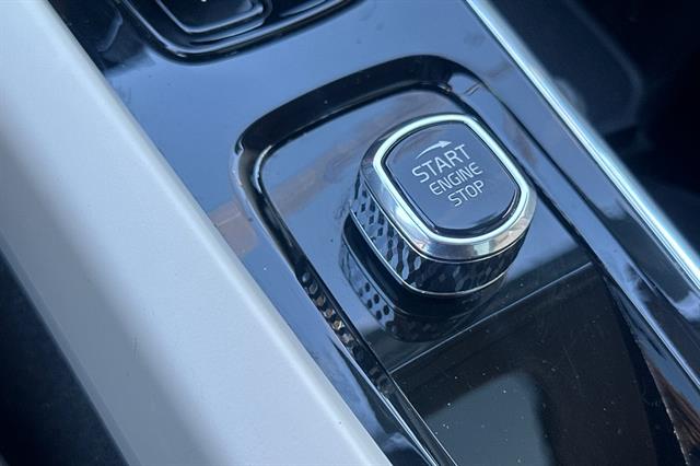 2023 Volvo XC60 Plus - Photo 25