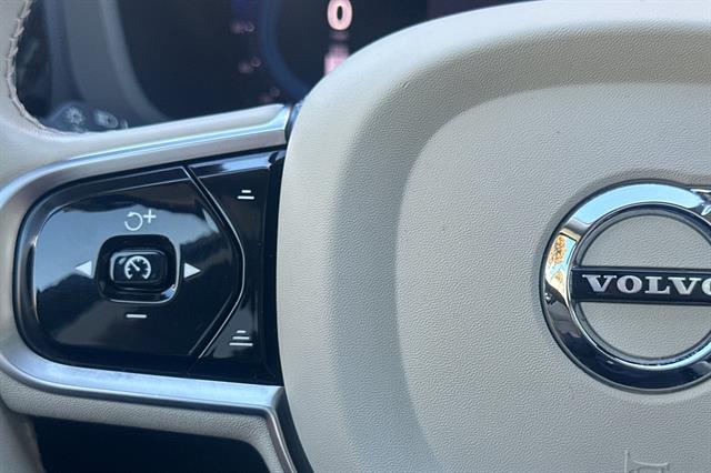 2023 Volvo XC60 Plus - Photo 27