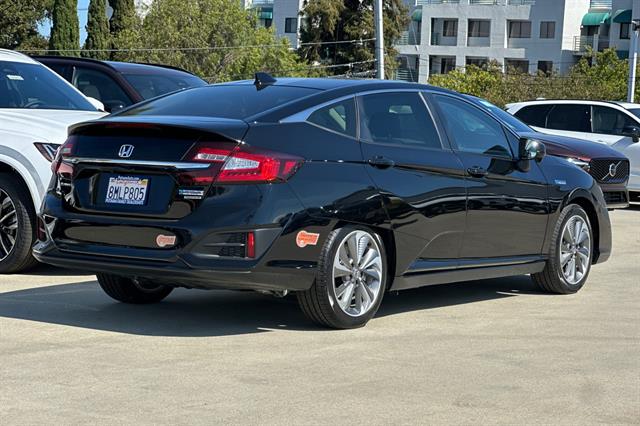 2019 Honda Clarity Plug-In Hybrid Touring photo 3