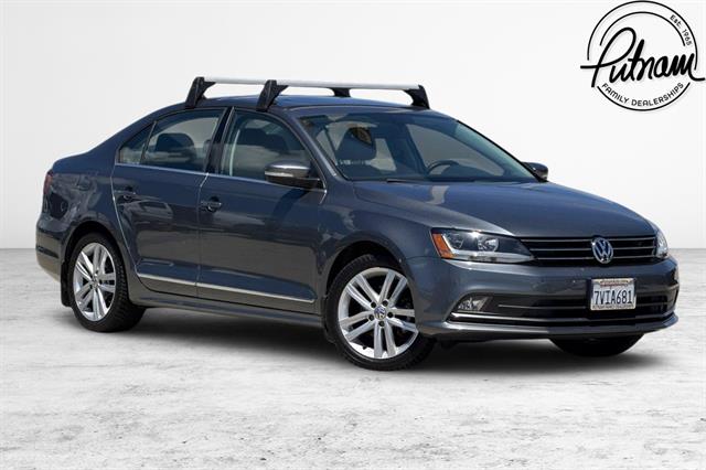 2017 Volkswagen Jetta 1.8T SEL Auto's photo