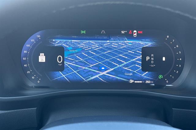 2025 Volvo XC40 Core - Photo 29