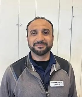 Staff member Gerson Valdez from ID_ebbca7