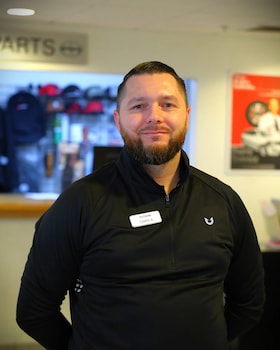 Staff member Christopher Abernathy from ID_ebbca7