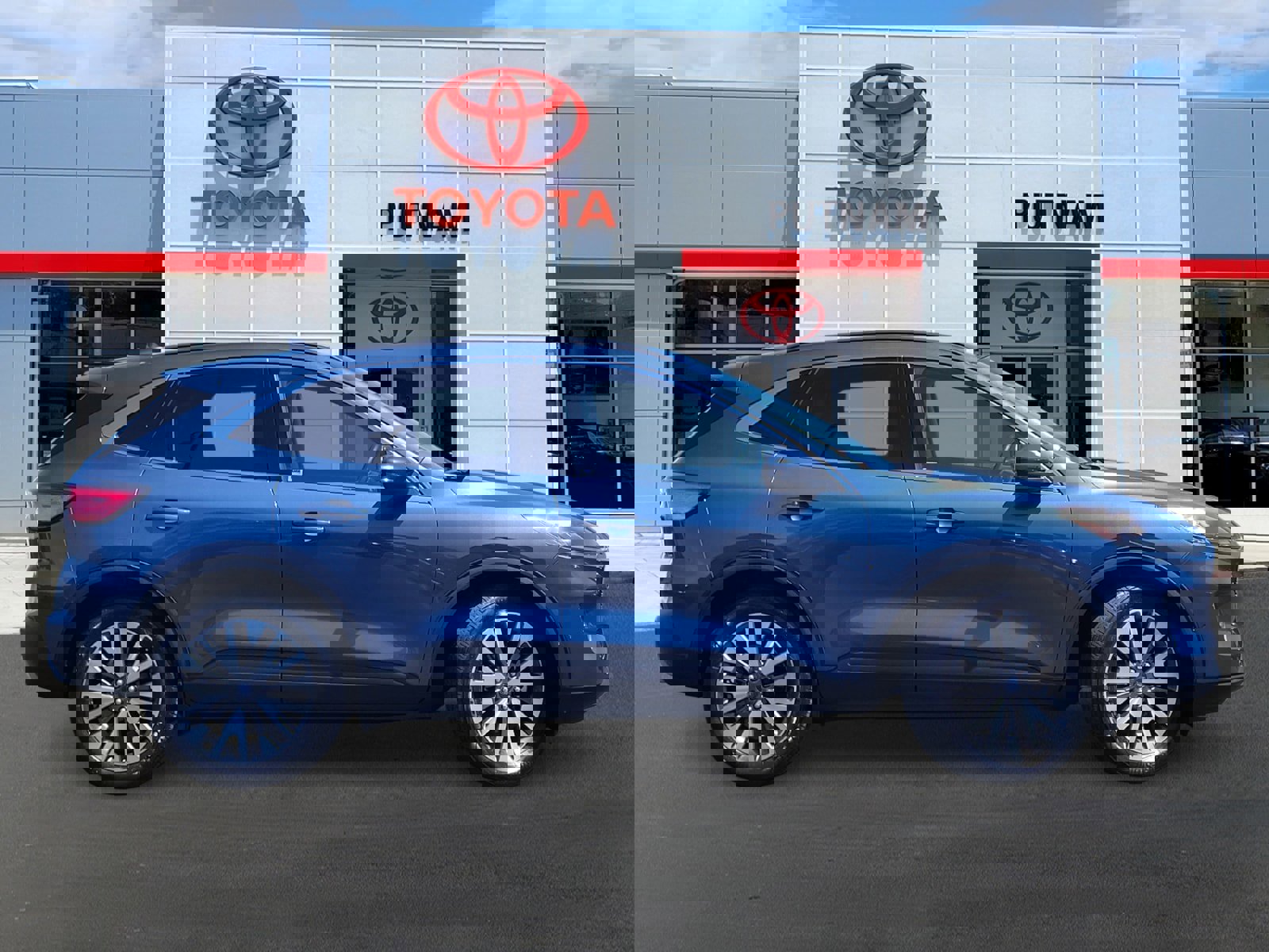 2020 Ford Escape Hybrid Titanium photo 3