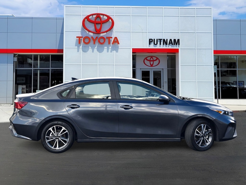 Used 2023 Kia Forte LXS Sedan