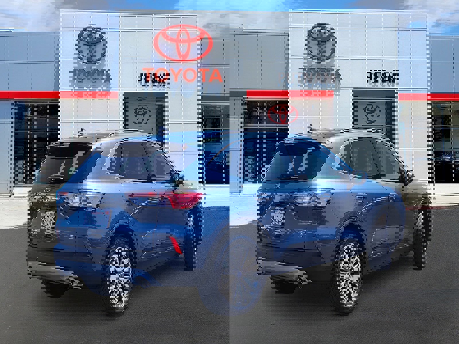 2020 Ford Escape Hybrid Titanium photo 4