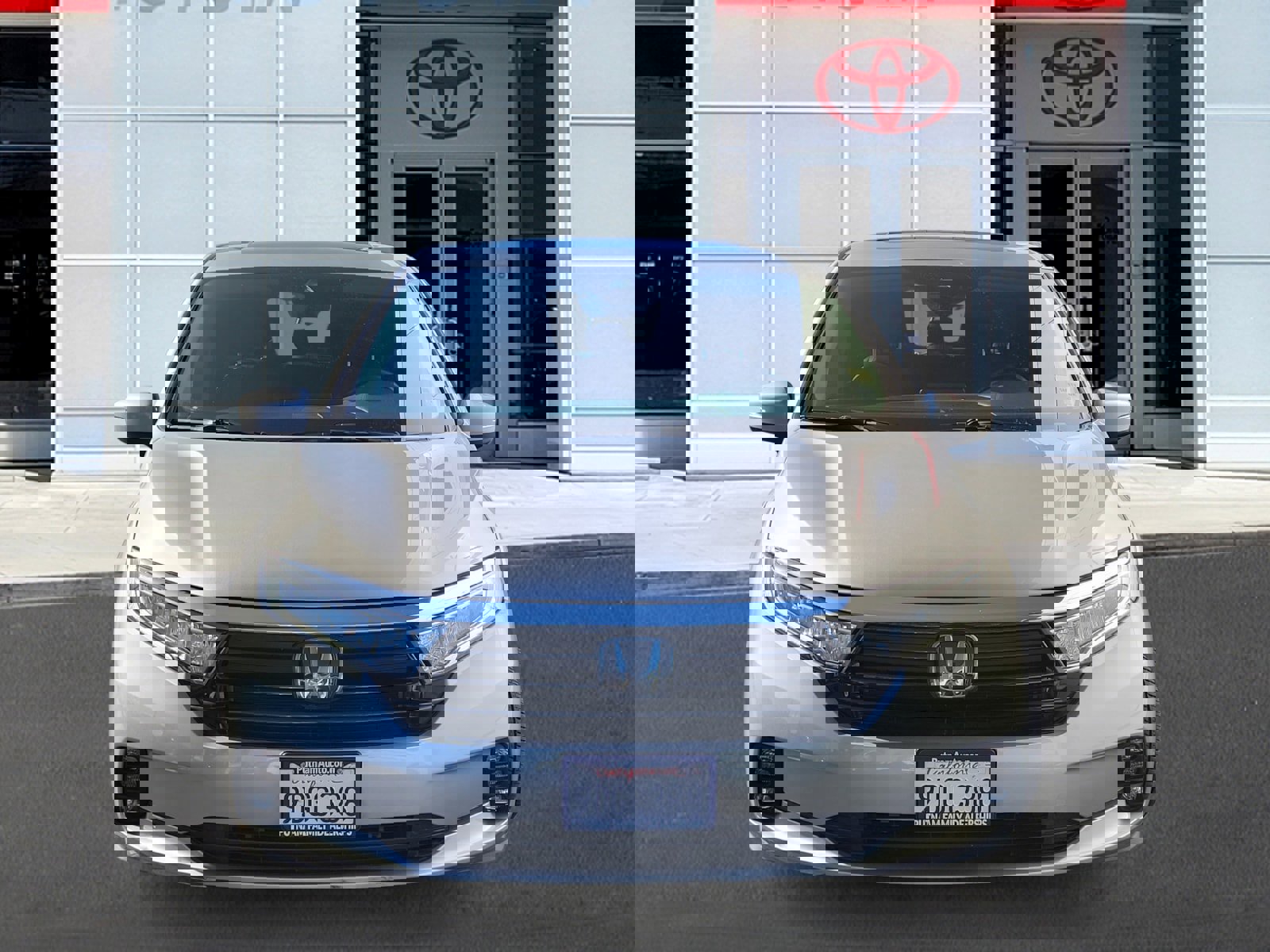 2023 Honda Odyssey EX-L photo 2