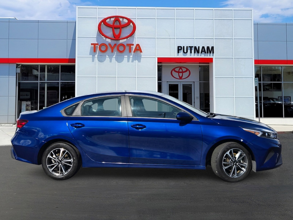 Used 2023 Kia Forte LXS Sedan