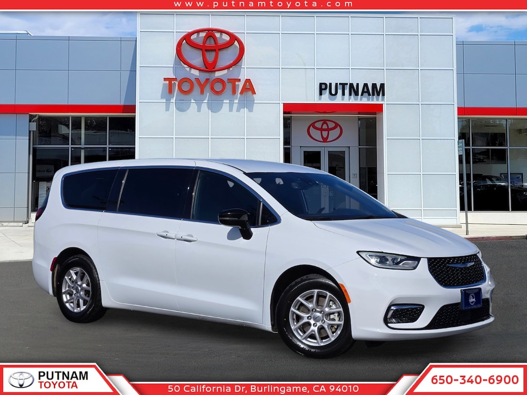 Used 2025 Chrysler Pacifica Select Van Passenger Van