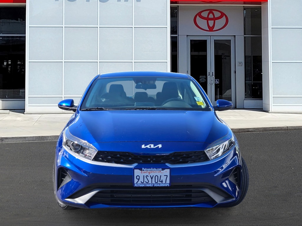 Used 2023 Kia Forte LXS Sedan