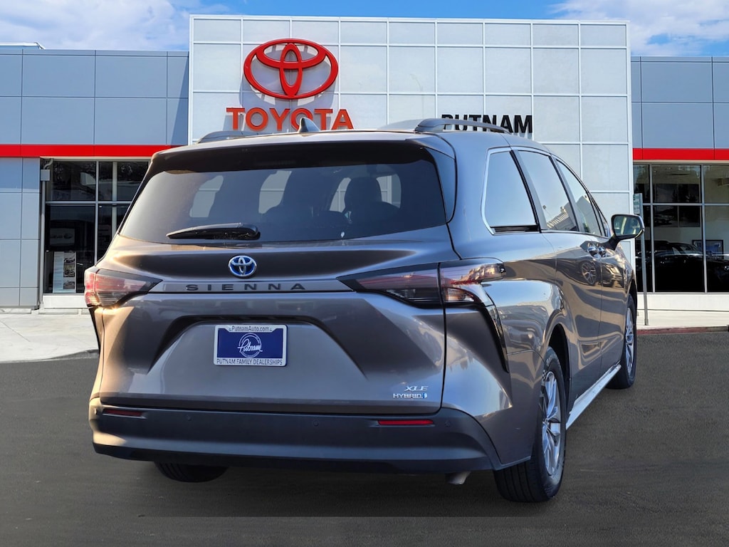 Used 2024 Toyota Sienna XLE Van Passenger Van