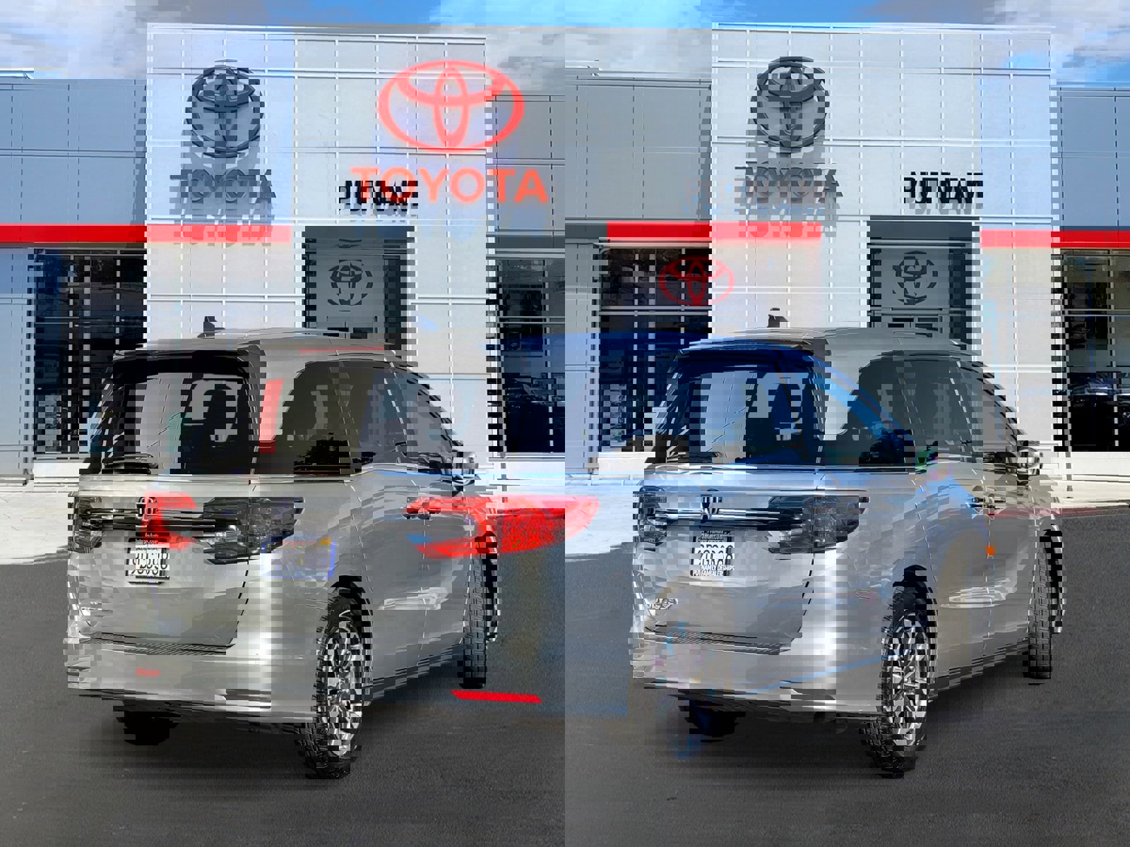 2023 Honda Odyssey EX-L photo 4